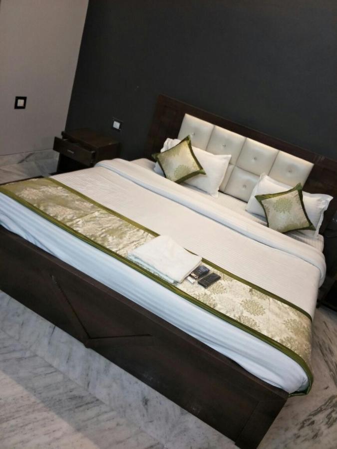 Surabhi Garden Inn Lucknow Extérieur photo