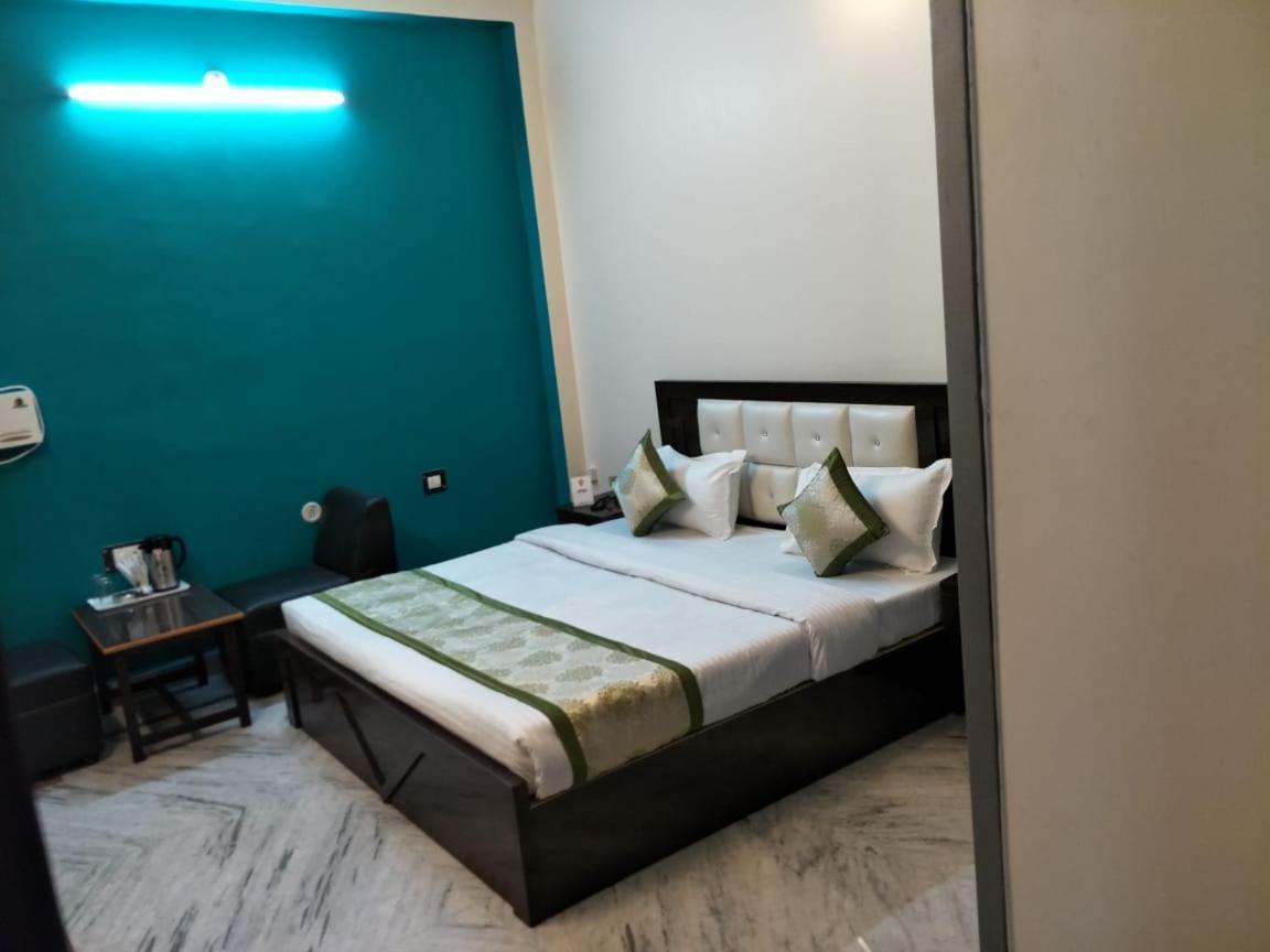 Surabhi Garden Inn Lucknow Extérieur photo
